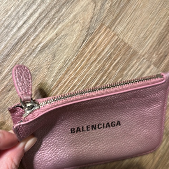 Balenciaga logo pink metallic zip card case minor flaw like rubbing pictured - Picture 8 of 9